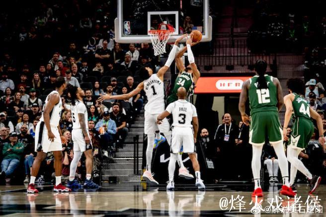 文班亚马复出 马刺战胜雷霆